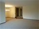 880 Cross Creek Unit BB4, Roselle, IL 60172