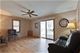 922 Pin Oak, Cary, IL 60013