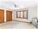 1600 E Thacker Unit 304, Des Plaines, IL 60016