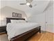 2209 W Farragut, Chicago, IL 60625