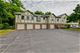 156 W Golf Unit E, Libertyville, IL 60048