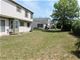 109 Picardy, Wheeling, IL 60090