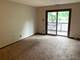 1462 Stonebridge Unit F9, Wheaton, IL 60187