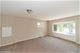 926 Suffolk, Westchester, IL 60154