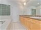 2132 W Huron, Chicago, IL 60612