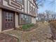 12 Muirwood, Glen Ellyn, IL 60137