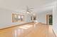 1327 E Washington Unit 202, Des Plaines, IL 60016