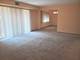 1441 E Thacker Unit 303, Des Plaines, IL 60016