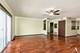 9605 S Komensky Unit 102, Oak Lawn, IL 60453