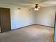 5 W Pheasant Unit 05, Lake In The Hills, IL 60156