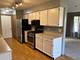 5 W Pheasant Unit 05, Lake In The Hills, IL 60156