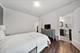 556 W Roscoe Unit 3, Chicago, IL 60657