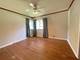 306 S Gables, Wheaton, IL 60187