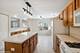 2533 Camberley Unit 2-811, Westchester, IL 60154
