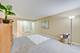 100 S Vail Unit 101, Arlington Heights, IL 60005