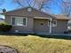 52 Sparrow, Carpentersville, IL 60110
