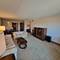 1595 Ashland Unit 403, Des Plaines, IL 60016