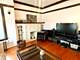 2302 W Sunnyside Unit 1W, Chicago, IL 60625