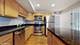 600 W Russell Unit 208, Barrington, IL 60010