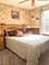 96 Hackney, Lindenhurst, IL 60046