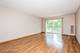 945 E Kenilworth Unit 327, Palatine, IL 60074