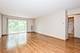 945 E Kenilworth Unit 327, Palatine, IL 60074