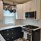 439 Circle, Forest Park, IL 60130