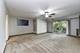 821 Oakton Unit 202, Elk Grove Village, IL 60007
