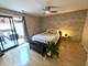 711 W Melrose Unit D-1, Chicago, IL 60657