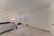 2275 Country Club Unit 5, Woodridge, IL 60517