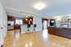 8204 W Oak, Niles, IL 60714