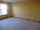 214 Liszka, Oswego, IL 60543