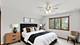 812 St Stephens Grn, Oak Brook, IL 60523