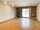 832 W Oakdale Unit 1H, Chicago, IL 60657