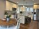 915 N East, Oak Park, IL 60302
