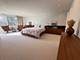 94 Oakmont, Highland Park, IL 60035
