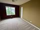 1314 Sandhurst Unit 1314, South Elgin, IL 60177