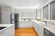 807 W Castlewood, Chicago, IL 60640