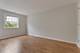 27 N Victoria Unit G, Streamwood, IL 60107