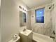 5710 N Winthrop Unit 111, Chicago, IL 60660