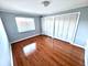 608 Cobblestone Unit E, Glenview, IL 60025