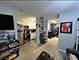 619 W Stratford Unit 303, Chicago, IL 60657