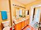 4532 S Woodlawn, Chicago, IL 60653