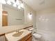 930 W Bryn Mawr, Roselle, IL 60172