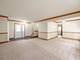 930 W Bryn Mawr, Roselle, IL 60172