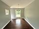 1807 S Surrey Ridge, Arlington Heights, IL 60005