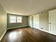 1807 S Surrey Ridge, Arlington Heights, IL 60005