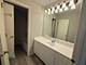 252 Kensington, Gurnee, IL 60031