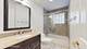 708 W Aldine Unit 201, Chicago, IL 60657
