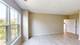 1739 Tudor Unit 204, Northbrook, IL 60062